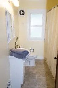 Charming Franklin Park Home - Image 4