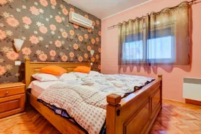 Magestic Lake - Spacious 2BD Apartment - Image 4