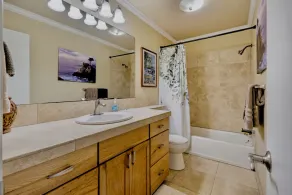 Upcountry Short Term Rental Home with Ocean and Mt Views, Close to Makawao Town. - Image 4