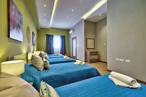 Luxurious Elegant Villa With Impressive Sauna&pool - Image 4