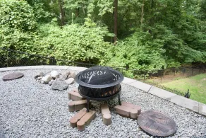 Entspannen Sie sich in der ruhigen Deer Tracks Lodge, wo die Hirsche und Vögel singen - Image 3