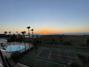 Strandparadis Betagende solnedgang Strandudsigt Pool Hot tub Privat - Image 4