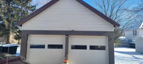 Beautiful home located near Beautiful lake, parks & Aquatic center - Image 4