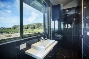 Casa de vacaciones en Phillip Island: piscina cubierta climatizada y spa al aire libre, cerca de la playa - Image 3