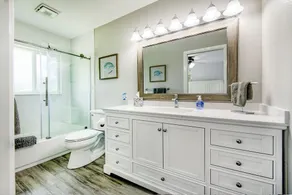 Short term stay coastal furnished w/ utilities in Clearwater Florida near Beach. - Image 5