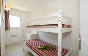 Appart Abordable avec Accès à 2 Piscines! - Image 4