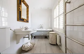 Parkside Mews – 3 Bedroom Home with Garden - Image 2