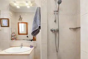 Holiday Home \"Beachfront Bungalow\" with Sea View, Private Terrace & Wi-Fi - Image 2