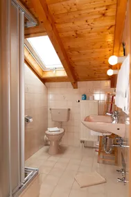 Fewo Nr. 2 Specht 1 bis 2 Personen, 45 qm, Wohnschlafraum, Du/wc, Balkon, Wlan, 2. Stock - Image 2