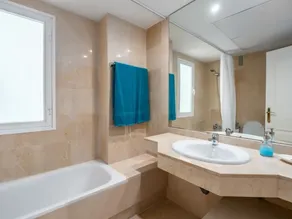 Exclusive Duplex Penthouse in Puerto Banus - Image 4