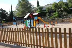 Familjevilla med pool för upp till 6 personer + 2 barn - Image 2