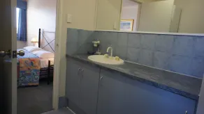 Perth Central Apartment - Image 3