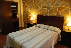 Casa rural para 8 personas junto al río Júcar, patio con barbacoa y wifi - Image 5