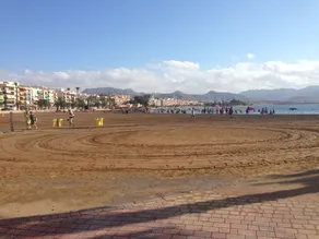 Apartment with Sea Views, fully Air-Conditioned-Free WiFi available upon Request - Image 5