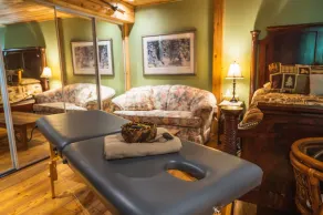 A Retreat -Romantic,Private Hot Tub,Riverside,Forest, Private,Quiet, not a hotel - Image 2