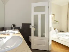Jagdschloss Suite - premium castle hideway - Image 5