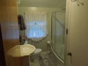 Quiet Bird River Bungalow and Nature Retreat Pet Friendly  - Image 4