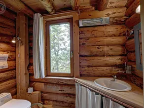 Rustic cabin with wood stove - 3 ppl, pets allowed - Image 2