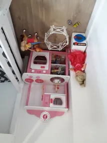 BRIGHT HOUSE - RIGHT IN THE CENTER - Image 3