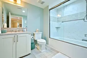 Stunning Oceanfront Getaway at Windansea Beach - Image 5