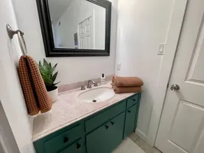 Mid-Century Austin Escape! Long Term Discounts! - Image 4