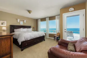 Ocean Front Luxury Home - Image 4