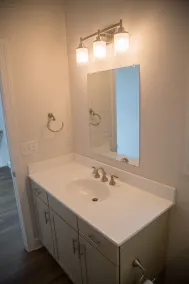 NEUBAU!!! Super neue 5 Schlafzimmer, 4 Bäder mit Pool, Whirlpool und Dachterrasse - Image 2