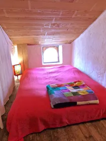 Pretty old house ideal for small groups - Image 3