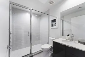 Prime East Downtown Studio w pool gym laundry - Image 4