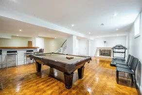 Spacious Beautiful House in Mississauga, 15 minutes from Toronto PRIME LOCATION! - Image 5