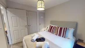 The Woodstock Suite Vanbrugh 7 | Oxford Holiday Lets | 1 Bed & Sleeps 2 - Image 4