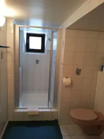 2 Bedroom Apartment in Bad Marienberg (Westerwald) - Image 4