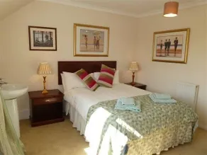By Loch Tay, Morenish - a fantastic long-established “away from it all\" house! - Image 2
