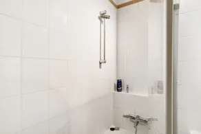 Holiday Apartment 'Hübsche Wohnung\" with Balcony & Wi-Fi - Image 4