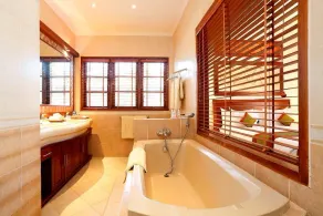 Sanur, Elegant 2 Bed Villa - Image 2