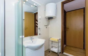 Awesome apartment in Dubrovnik with WiFi - Image 3