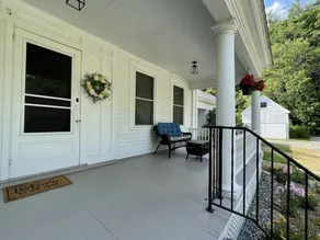 Come stay with us at the Parsonage and enjoy our mountains and rivers. - Image 5