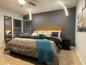 Fully renovated home in Lake Mary - Image 5