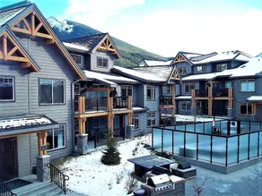Luxurious Multi-level Condo in Premium Resort - Image 5
