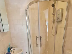 Alojamiento de 5 habitaciones en Aylsham - Image 4
