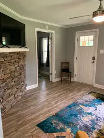 Cozy Cottage near the Dan River - Image 2