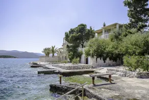 Apartment Krsticevic A2 - directly on the beach - Image 2