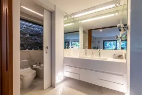 Charming mansion in Jardim Botânico, with unobstructed views - Image 4