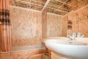 Beautiful apartment in  residence with swimming pools, 10mn  from the beaches. - Image 3