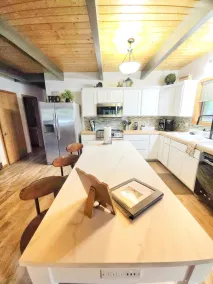 River view, large outdoor living with hot tub, fire pit, grill and pizza oven! - Image 5