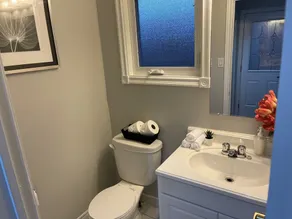 Affordable Quiet 3 Bdrms + 2.5 bath Home in Toronto Area - Image 5