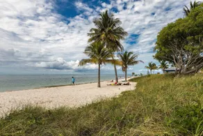 Manatee Bay | Private Dip Pool, Water Views & Tropical Duck Key Escape - Image 5
