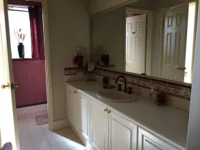 Hogar lejos del hogar, con piscina, bar al aire libre, horno de pizza, 2 barbacoas y pequeño gimnasio. - Image 5