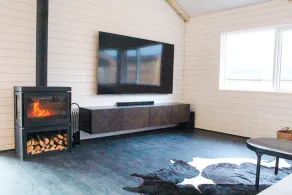 Fensalir · hot tub, sauna, EV – 3BR + guesthouse near Golden Circle, sleeps 8 - Image 2