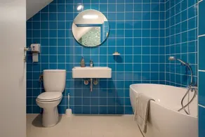 Chez Marie-Jeanne, City of Electricians - Image 2